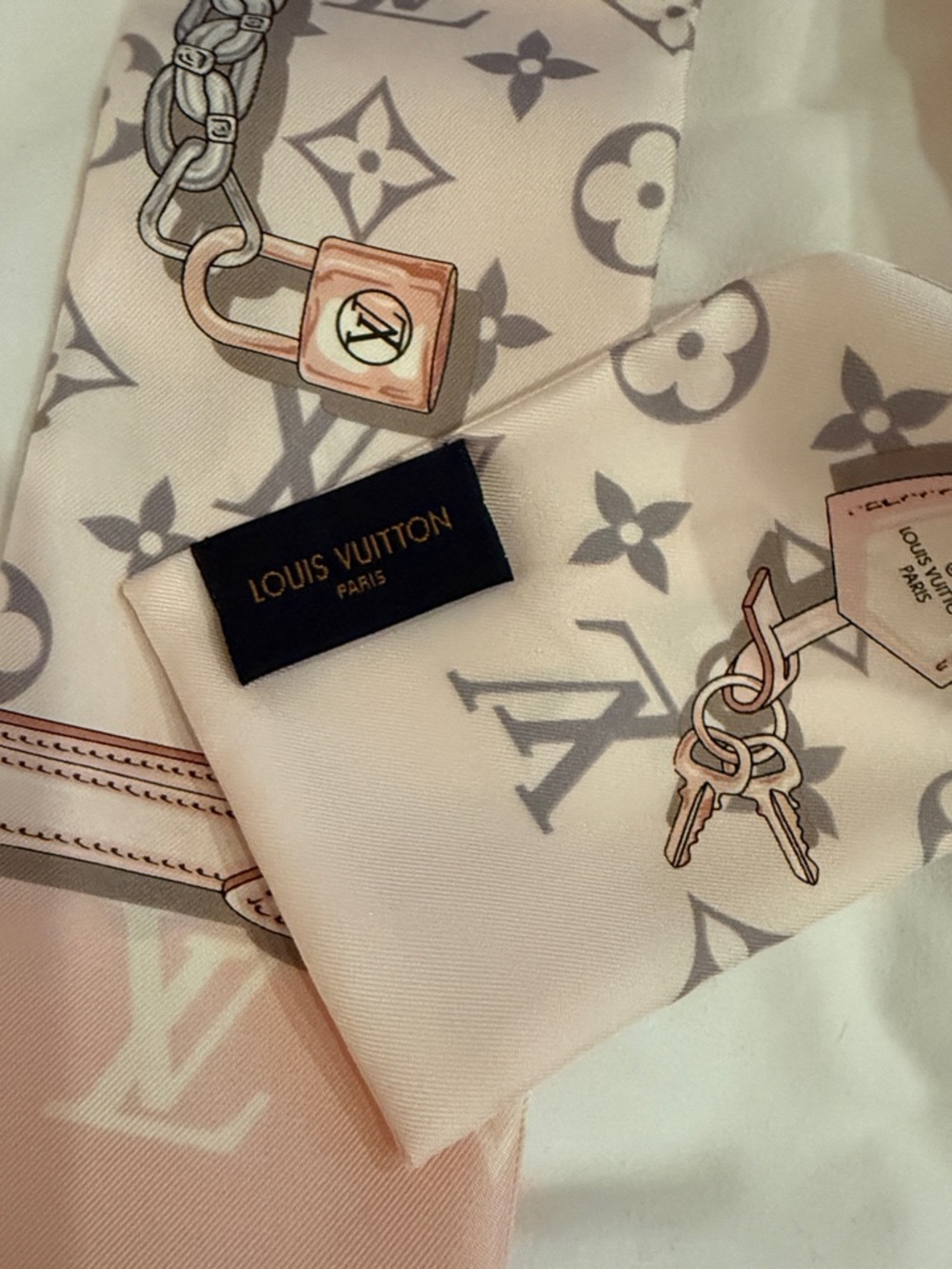 Louis Vuitton Pink and Gray Monogram Silk Twilly Confidential Scarf - Picture 5 of 5